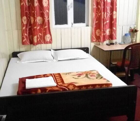 New Galaxy Hotel, Darjeeling 4
